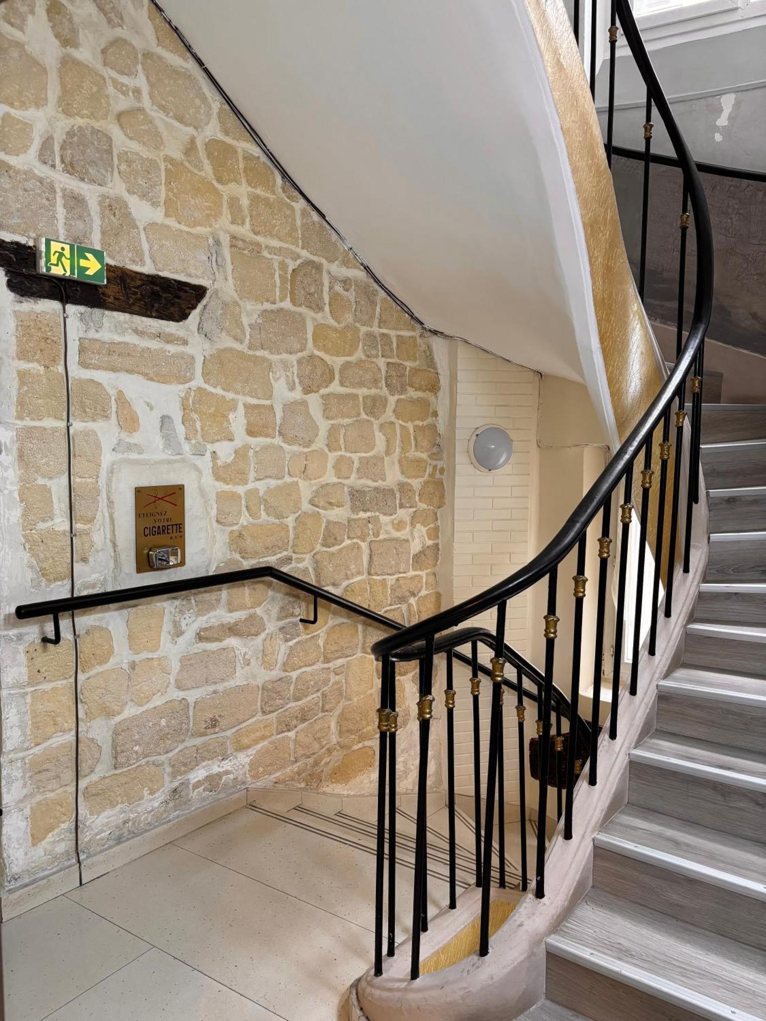 Hotel Des Fontaines Paris Bagian luar foto