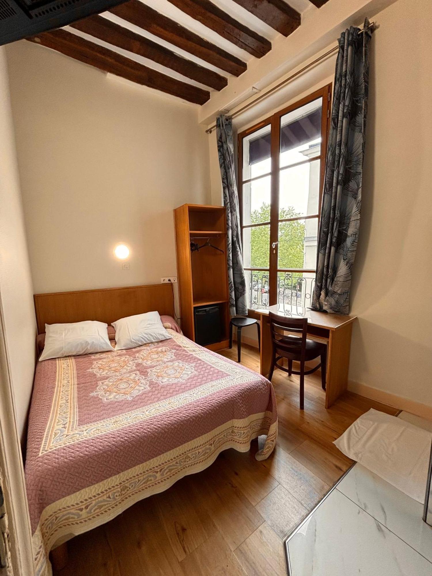 Hotel Des Fontaines Paris Bagian luar foto